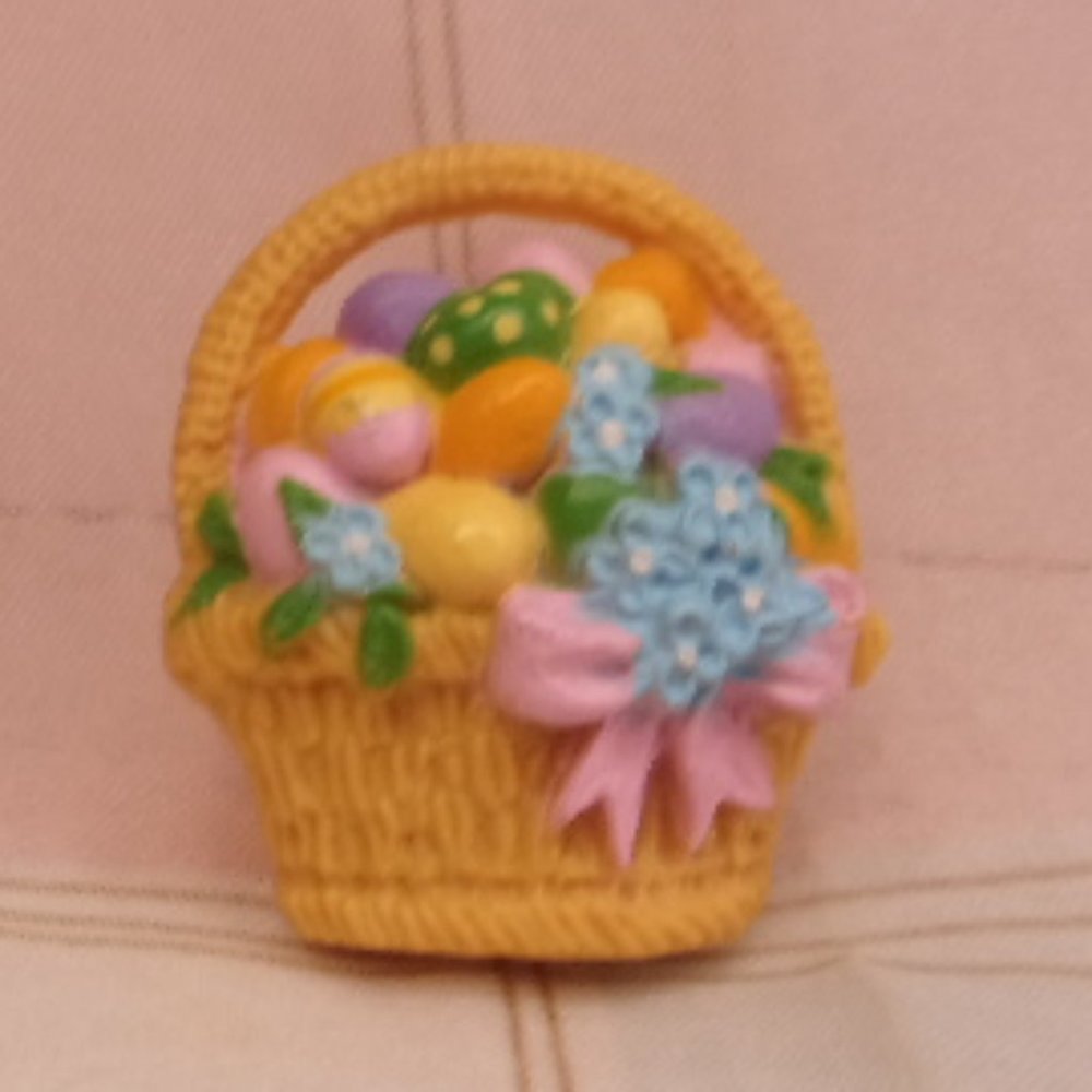 Hallmark Easter Egg Basket Plastic Pin Vintage - image 1